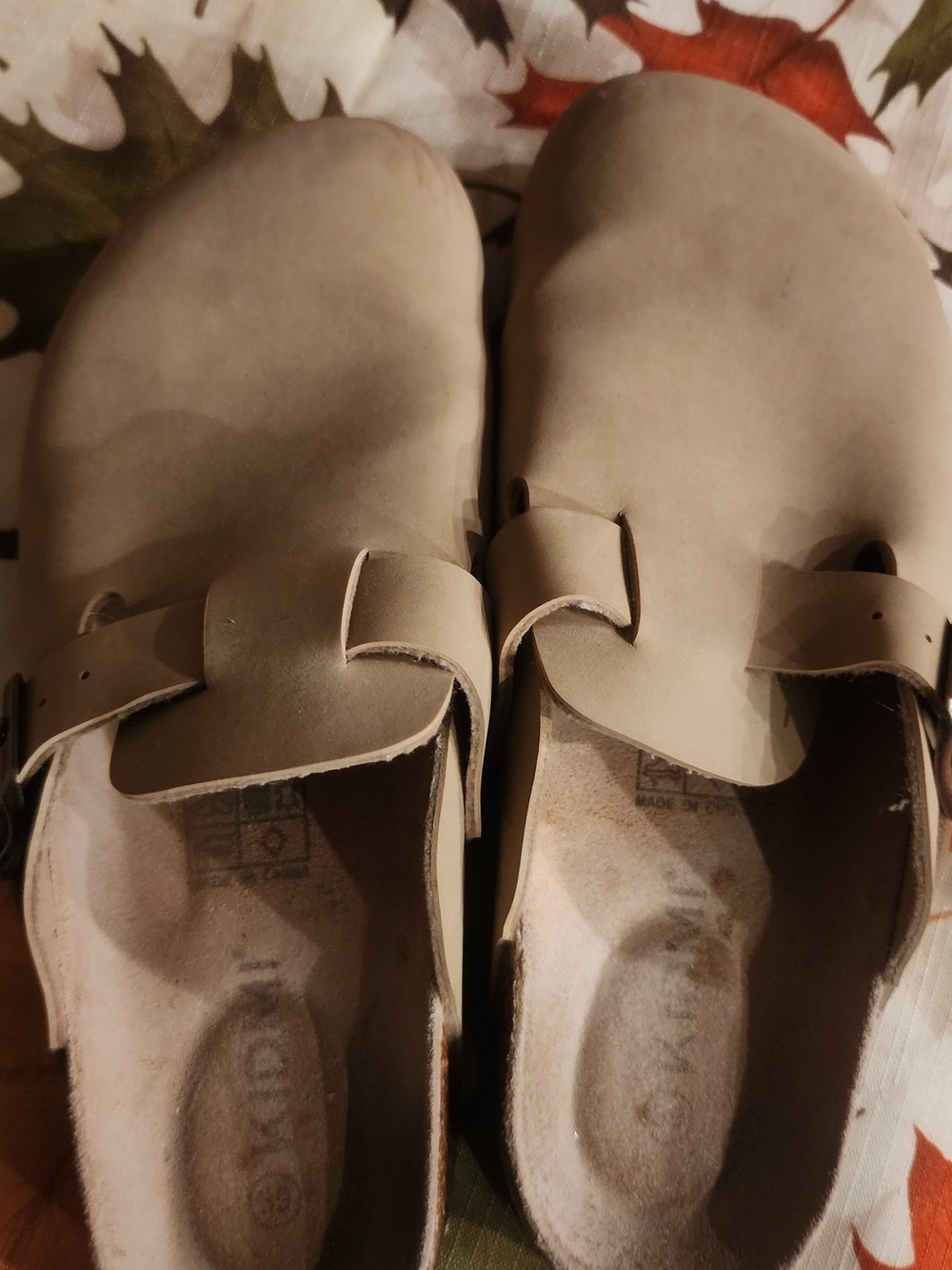 & Other Stories Neutral Taupe Leather Slip-On Clogs - Picture 2 of 5
